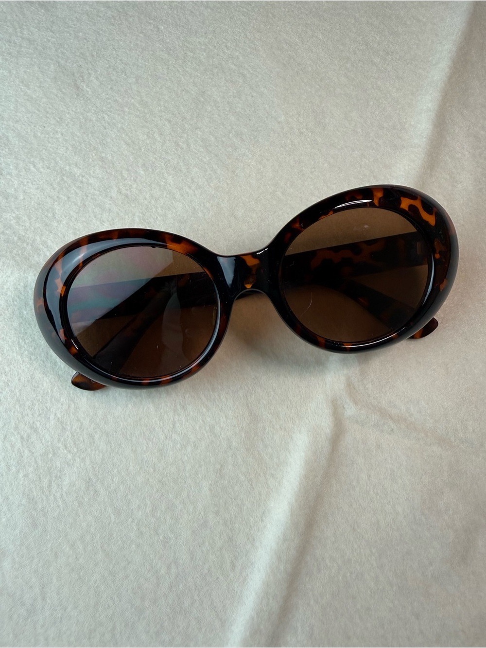 Elizabeth and James sunglasses